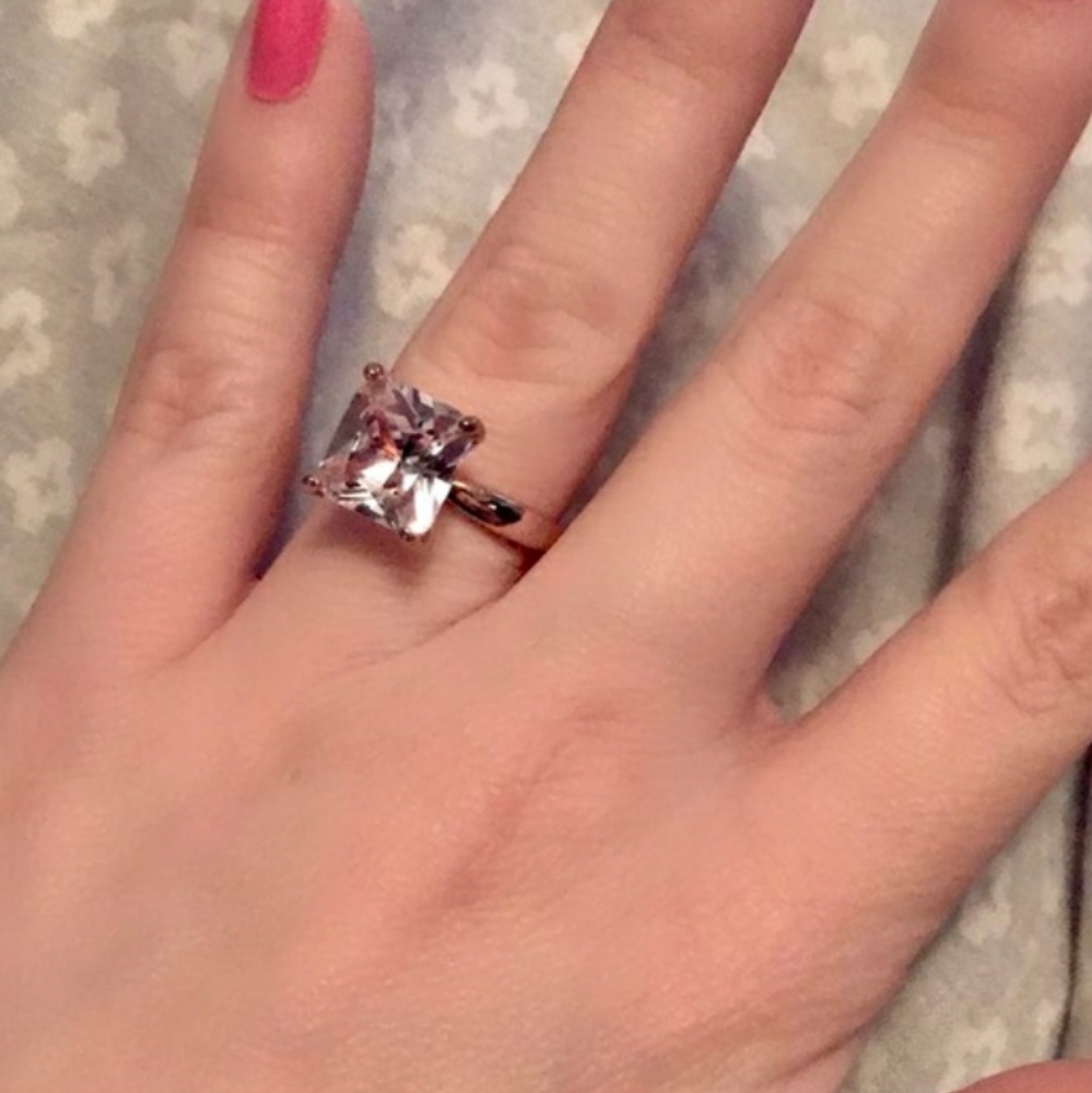 Oversize diamond ring - Picture 3 of 3